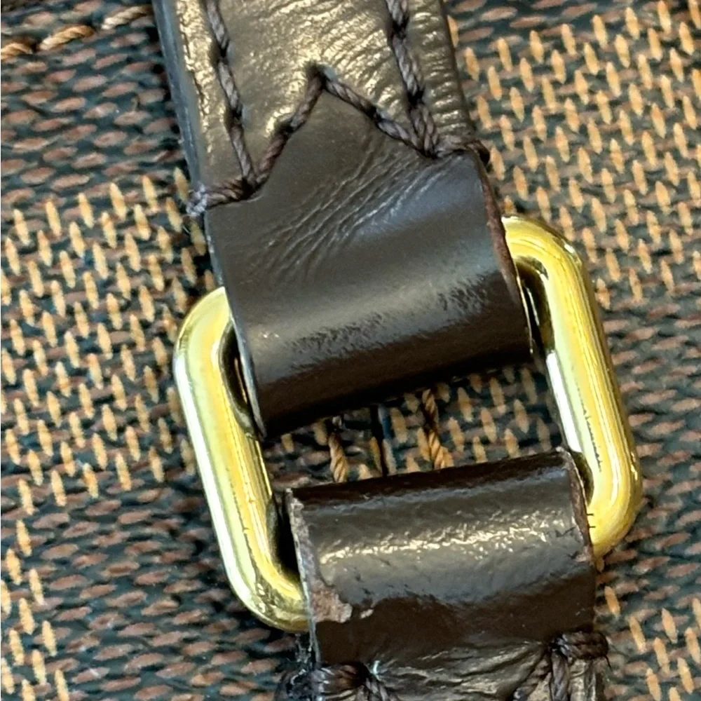 LOUIS VUITTON 🤎 TOTALLY DAMIER EBENE MM TOTE - Picture 7 of 16